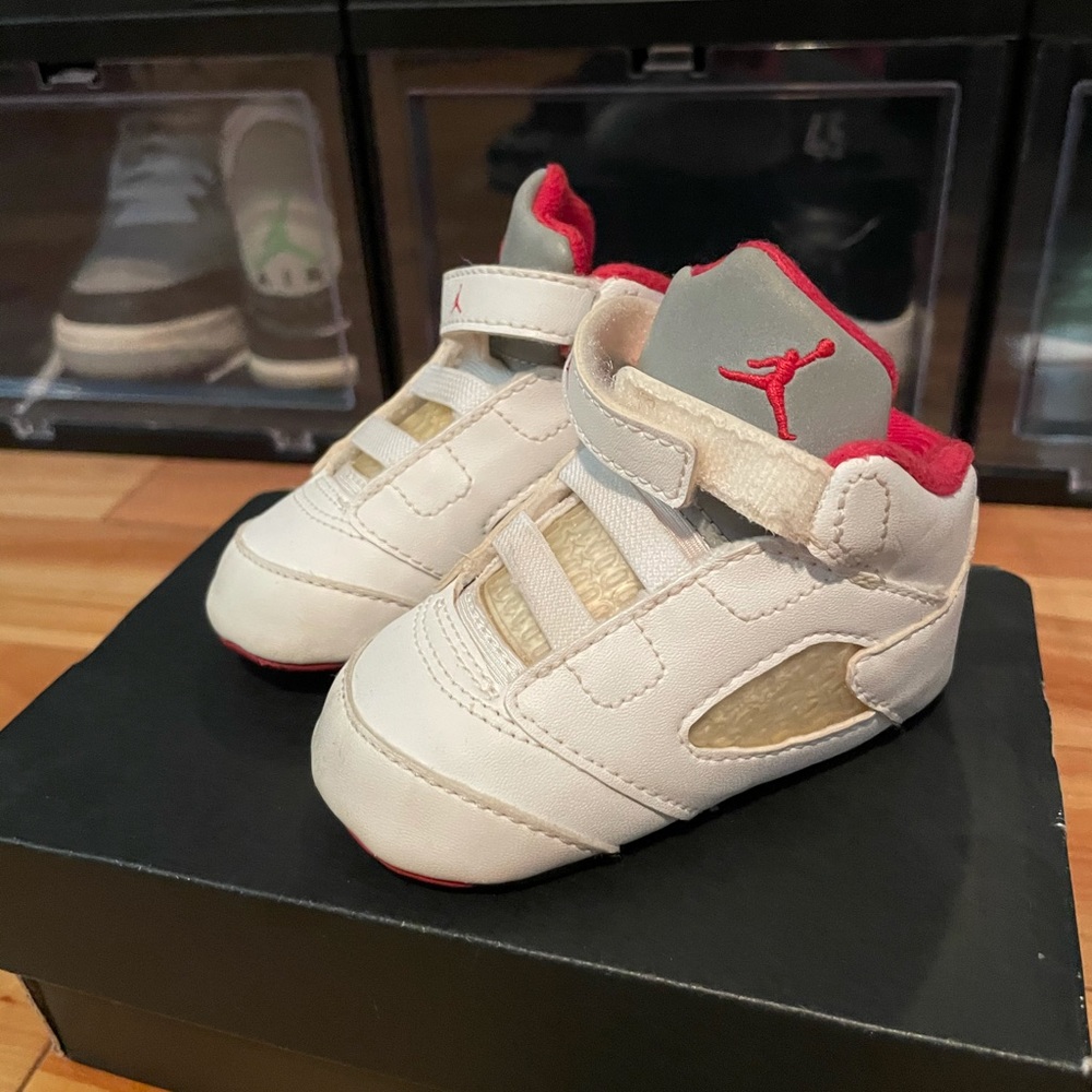 Jordan 5 - Fire Red / Size 3C